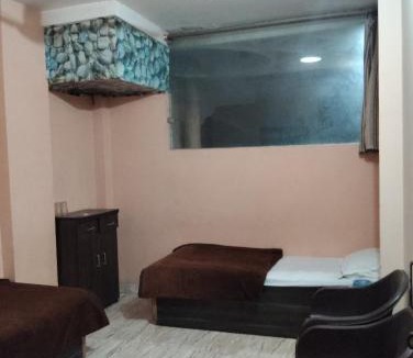 Gomti Nagar Bed & Breakfast | Sudha sadan