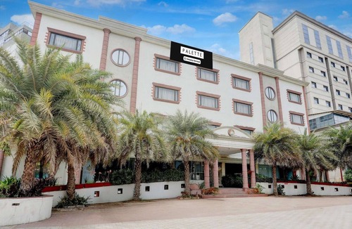 Anand House | SuiteLa Casa Inn