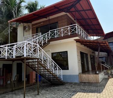 Tonse West House | Suites by the Glaswater