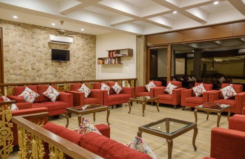 Sinnar Hotel | Summer Vines - Nashik