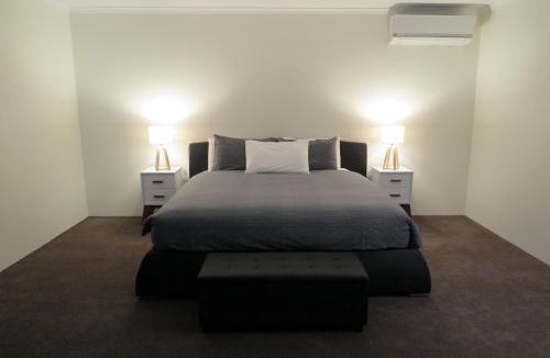 Merimbula Hotel | Summerhill Motor Inn