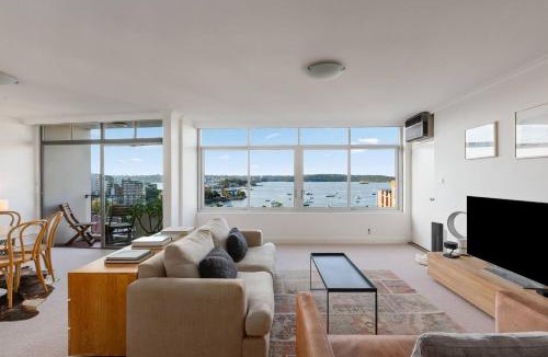 Elizabeth Bay Apartment | Sundowner - Panoramic Harbour Views by the Marina