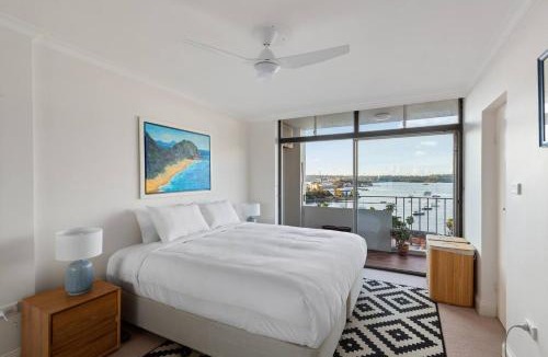 Elizabeth Bay Apartment | Sundowner - Panoramic Harbour Views by the Marina