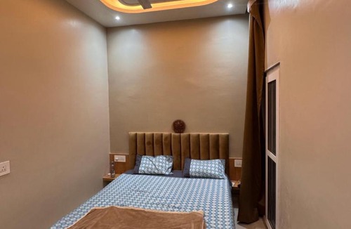 Jhusi House | Sunita Kunj