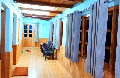 Chakrata House | Sunlight HomeStay Peacefull nature between the hiils and mountains