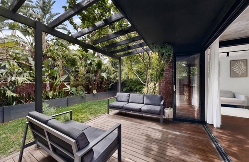 Cronulla Apartment | Sunlit 3-Bed Coastal Stay with Private Deck