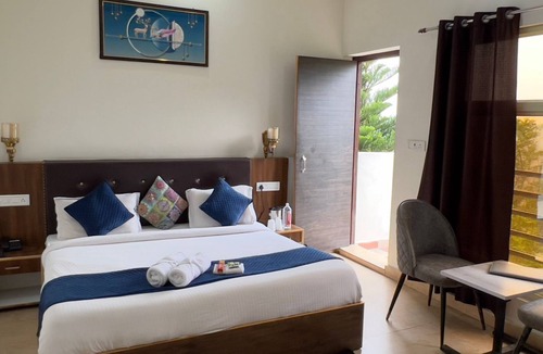 Lansdowne Hotel | Sunny Pines Resort