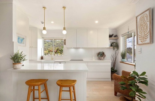 Newport Apartment | Sunrise Cove 2-Bed Apartment at Newport Beach