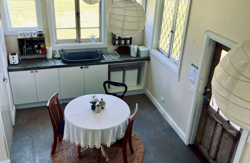 Ewingsdale House | Sunset Cottage at Byron