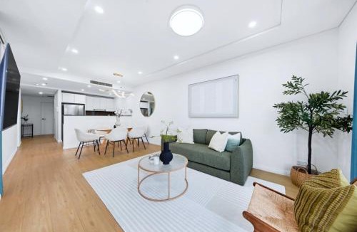 Mascot Apartment | Sunset View 4BR at Mascot Close to CBD & Airport