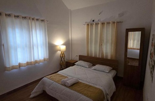 Viman Nagar Villa | Sunset Villa 2km from Pune Airport