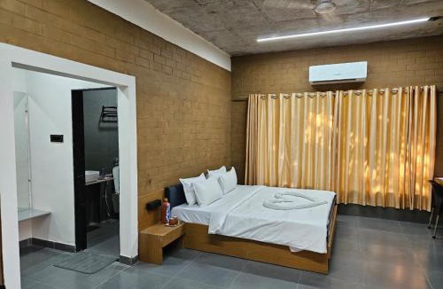Junagadh Hotel | Sunyata Eco Resort