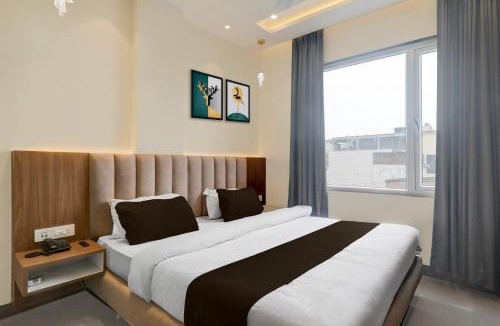Gorakhpur Hotel | Super Collection O B.R. Ambedkar Park Taramandal Formerly Shree Krishna Inn