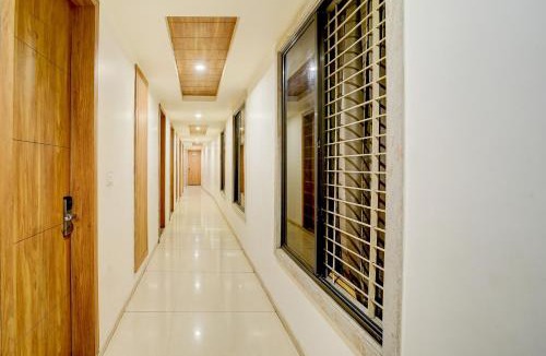 Bhopal Hotel | Super Collection O Bairagarh Railway Station Formerly Hotel OM Palace