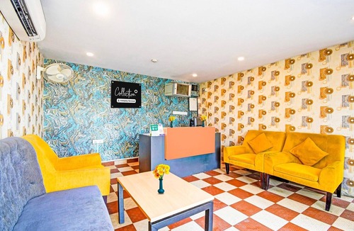 New Town House | Super Collection O Bisarjan Ghat