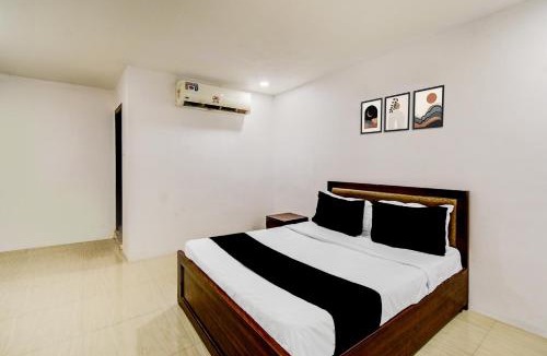 Hyderabad Hotel | Super Collection O Dilsukhnagar Bus Terminal Hyderabad Formerly Karthikeya City Stay