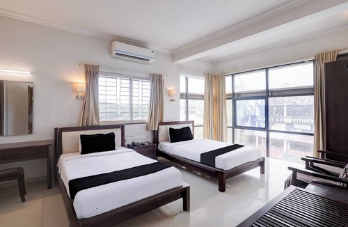 Kamalapur Hotel | Super Collection O Hosepet College Road