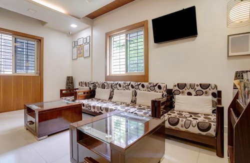 Kamalapur Hotel | Super Collection O Hosepet College Road Formerly Mega Inn