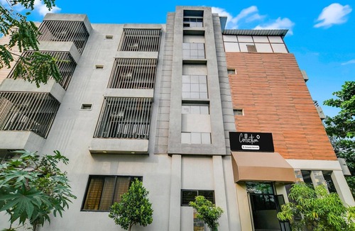 Indore House | Super Collection O Indore Near Omax City 1