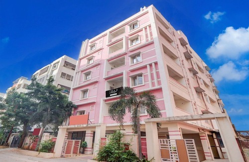 Kukatpalli House | Super Collection O KPHB