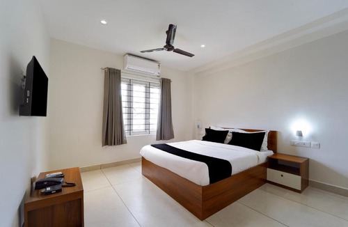 Kottayam Hotel | Super Collection O Kottayam Railway Station