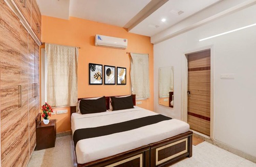 Kukatpalli Hotel | Super Collection O KPHB Metro Station Hyderabad Formerly Hillside