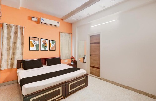 Kukatpalli Hotel | Super Collection O KPHB Metro Station Hyderabad Formerly Hillside