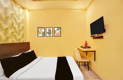 Civil Lines Hotel | Super Collection O Prayagraj Bus Stop Formerly Sonica Gold
