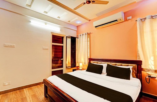 Hyderabad Hotel | Super Collection O Q Suites Madhapur