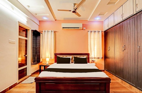 Hyderabad Hotel | Super Collection O Q Suites Madhapur
