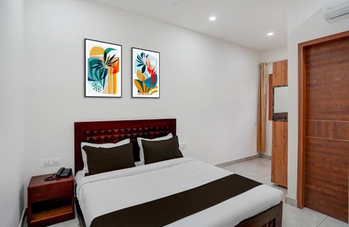Kharar Hotel | Super Collection O Sector 5 Chandigarh