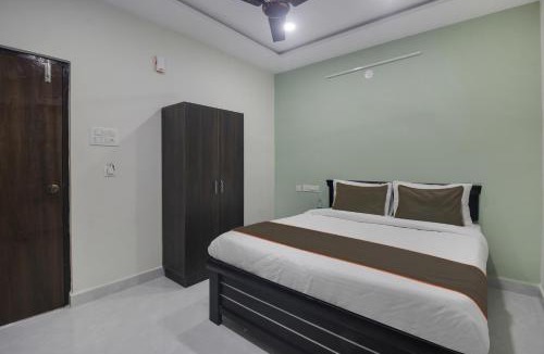 Manikonda Hotel | Super Collection O SIRI GRAND INN