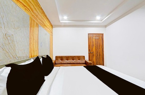 Warangal Hotel | Super Collection O Warangal Railway Station