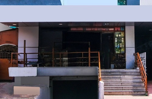 Dabagardens House | Super Hotel O Allipuram