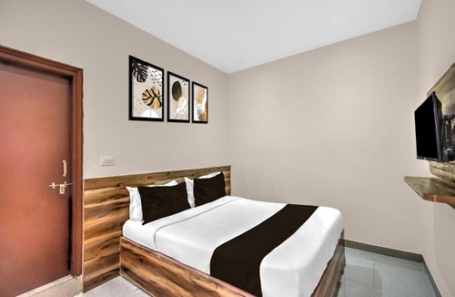 Hyderabad Hotel | Super Hotel O GK Grand