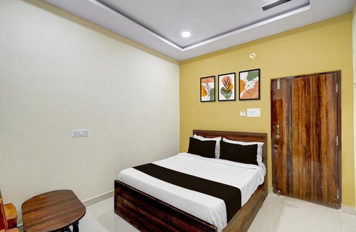 Dr AS Rao Nagar Hotel | Super HOTEL O GOLDEN CITY INN