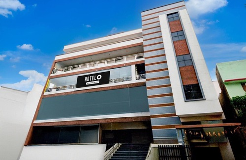 Hyderabad House | Super Hotel O Malkajgiri