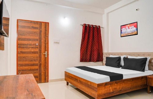 Bhopal Hotel | Super Hotel O Neelbad Guest House