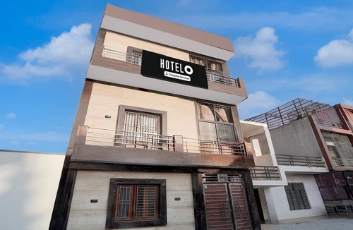 Faizabad House | Super Hotel O Tedhi Bazaar