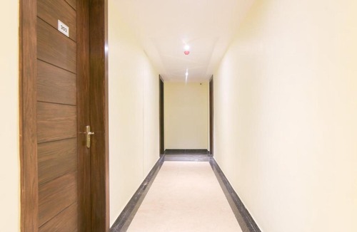 Kalyanpur Hotel | Super OYO 77736 Hotel Starlight