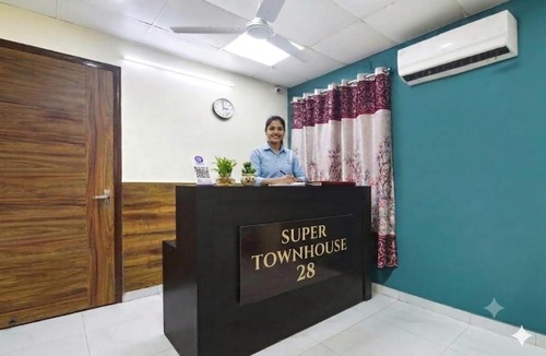 Gurugram Hotel | Super Townhouse 28
