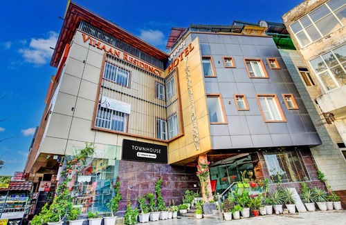 Zirakpur Hotel | Super Townhouse by OYO Eastern View Formerly Vihaan Residency