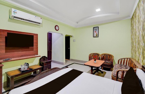 Ramagundam Hotel | Super Townhouse Godavarikhani Bus Terminal Formerly Sai Leela Residency