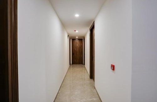 DLF Phase 3 Hotel | Super Townhouse MA-32