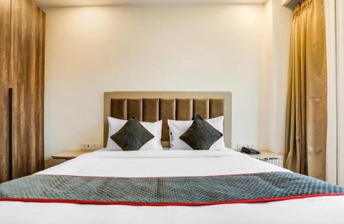 DLF Phase 3 Hotel | Super Townhouse MA-32