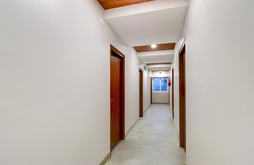 Hyderabad Hotel | Super Townhouse Miyapur Metro Station Formerly Sainath Arcade