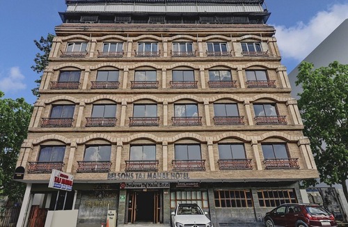 Secunderabad House | Super Townhouse OAK Hotel Belsons Taj Mahal