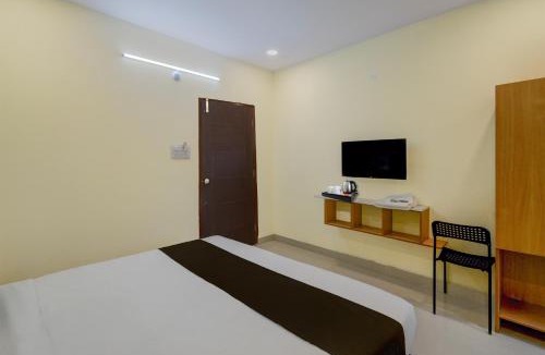 Hyderabad Hotel | Super Townhouse Oak NFC Crossway Hyderabad