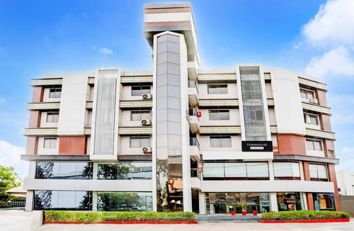 Ahmedabad House | Super Townhouse Prahladnagar