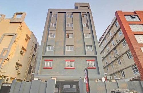 Gachibowli Hotel | Super Townhouse Whiteridge Gachibowli Near AIG Hospital